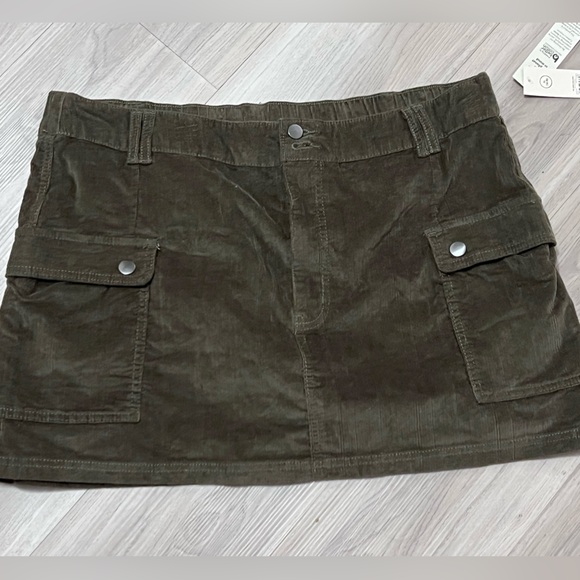 41) No Boundaries Cargo Mini Skirt Juniors NWT sz XL 16/18 color military olive - Picture 5 of 7